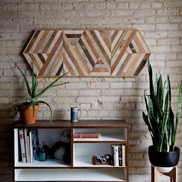 +10 Easy & Unique Wood Wall Decor Ideas