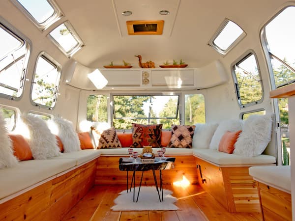 +20 Camper Interior Decorating Ideas