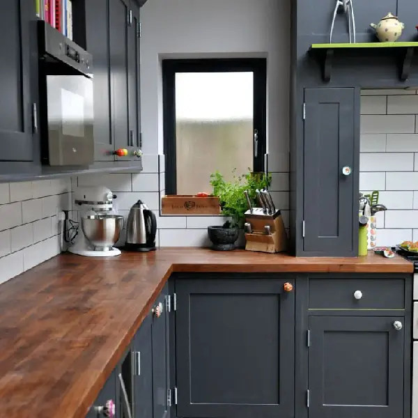 Black Bottom Cabinets