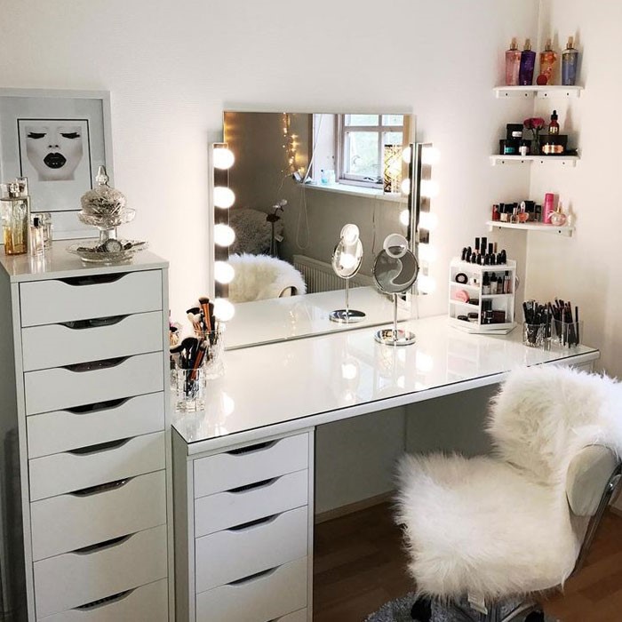 Diy dresser hotsell into makeup vanity