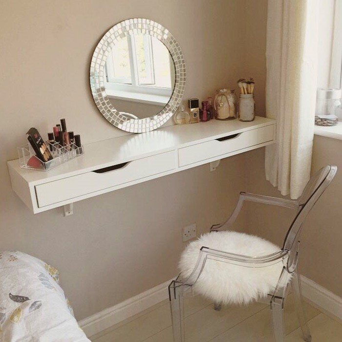 DIY vanity table