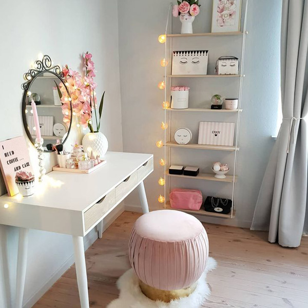 +10 Simple DIY Makeup Room Ideas & Items - Houmse